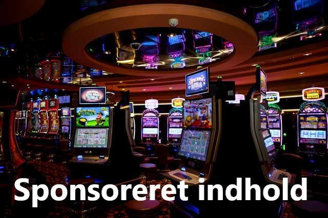 Spilleautomater placeret i cirkler på et fysisk casino